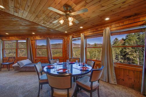 Stunning Cabin: 7 Acres, 360 Views, 20min To Park!