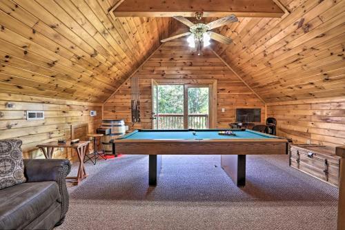 Sevierville Cabin With Boat Launch And Hot Tub!