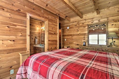 Sevierville Cabin With Boat Launch And Hot Tub!