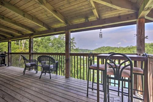 Sevierville Cabin With Boat Launch And Hot Tub!