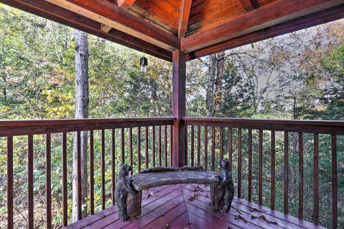 Sevierville Cabin With Boat Launch And Hot Tub!