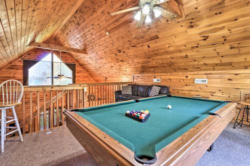 Sevierville Cabin With Boat Launch And Hot Tub!
