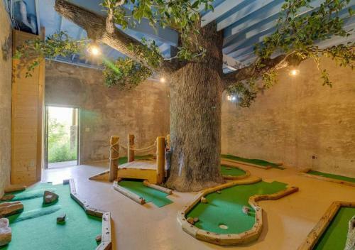Beyond Expectations - Pigeon Forge, Tn By Ts