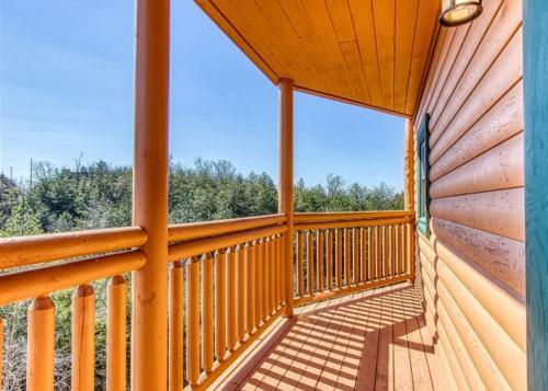 Bear Foot Lodge #308 By Aunt Bug's Cabin Rentals
