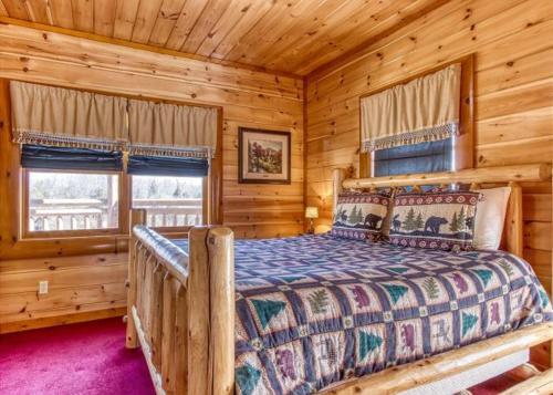 Bear Foot Lodge #308 By Aunt Bug's Cabin Rentals