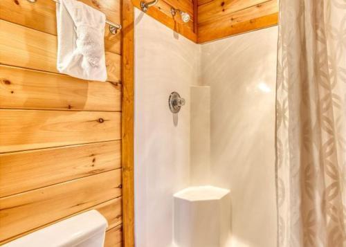 Bear Foot Lodge #308 By Aunt Bug's Cabin Rentals