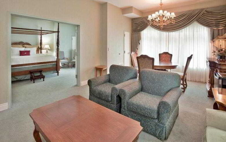 Crowne Plaza Hotel St. Louis - Clayton