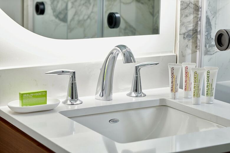 Sheraton Clayton Plaza Hotel