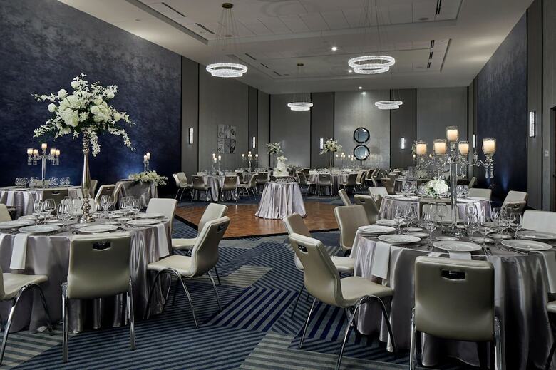 Sheraton Clayton Plaza Hotel