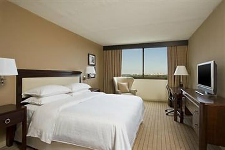 Sheraton Clayton Plaza Hotel