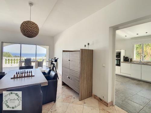 Hotel Seaview Villa Marlau