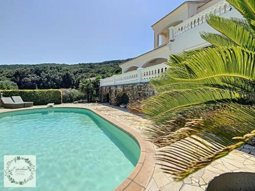 Hotel Seaview Villa Marlau