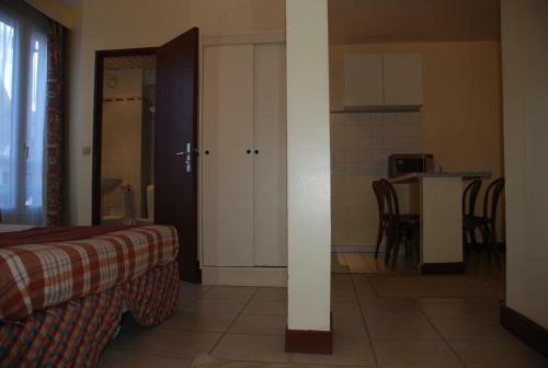 Hotel Residence De La Tour Paris-malakoff