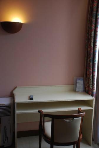 Hotel Residence De La Tour Paris-malakoff