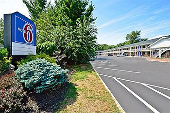 Motel 6 Albany Airport