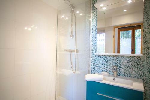 Bed & Breakfast Lyonest Chambre D'h�tes