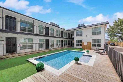 Urban Relaxation 2 Br Apartment