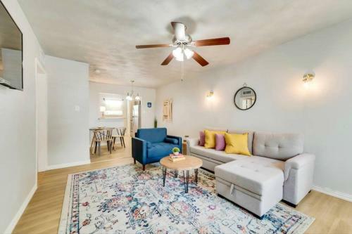 Urban Relaxation 2 Br Apartment