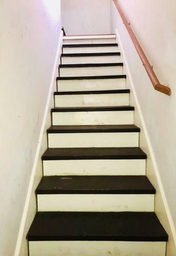 Witte Wonderland - Separate Garage Apartment!!