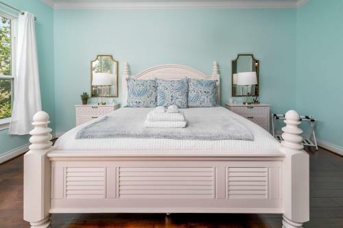 Campa Pajama Lakeside Getaway
