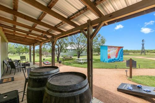 New Luxury Tiny Home With Hot Tub And Grill