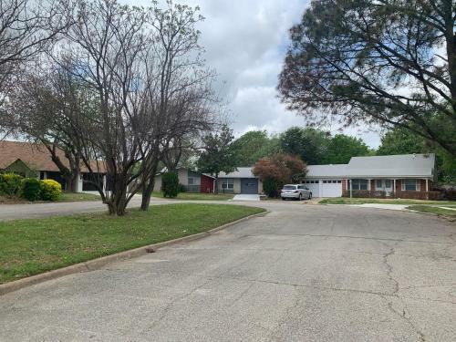 Oasis 3 Near Dfw Airport With Mediterranean Setting