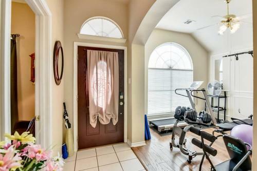 Private Pool W/full Amenities By Bld & Joe Pool Lk