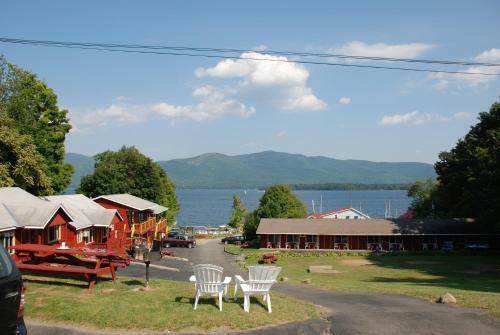 Hotel Flamingo Resort On Lake George