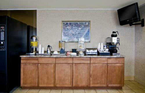 Motel America's Best Value Inn Neptune
