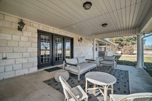 Luxurious Aggieland Retreat - 14 Mi To Aandm!