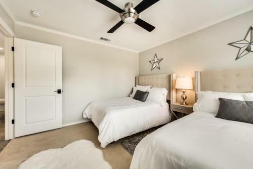 Villa Award Winning Water Front Home