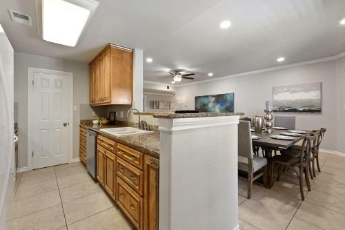 Apartamento New! Modern Riverfront Apt 5blks To Schlitterbahn!