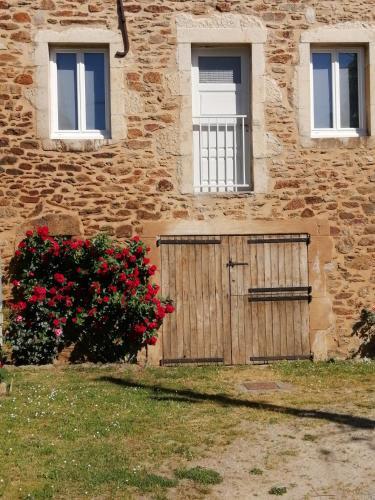 La Maison Des Rosiers