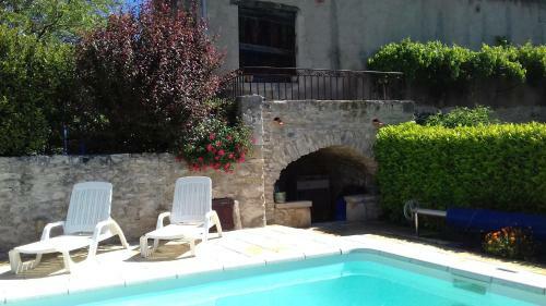 Grange Vout�e Avec Jardin