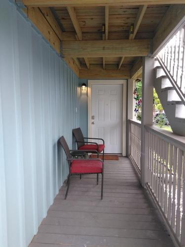 Aworldaway! Casual Elegance By The Beach.
