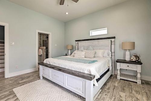 Villa Azul Galveston Home Modern And Beachfront!