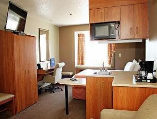 Hotel Raton Microtel Inn & Suites