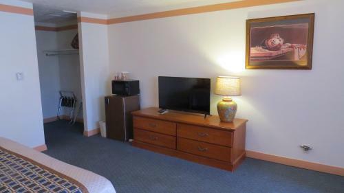 Hotel Americas Best Value Inn Raton Sands