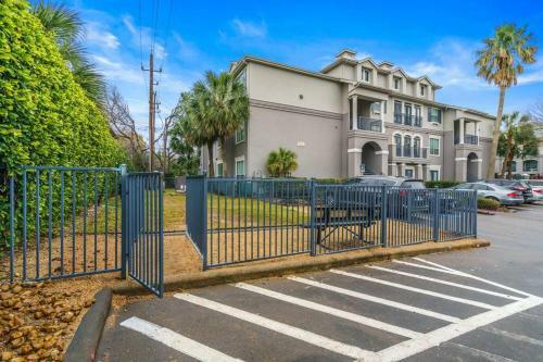 Apartamento Huge 2bd Apt W/ Fast Wifi + Shuttle + Sleeps 6 By Nrg