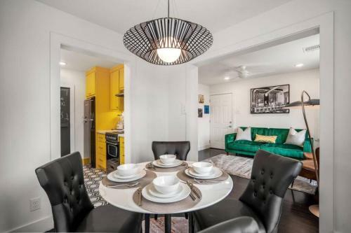 Apartamento Mid-century Mod-pad @ East Downtown