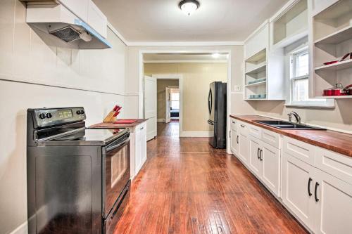 Pet-friendly Houston Home Less Than 2 Mi To Downtown!