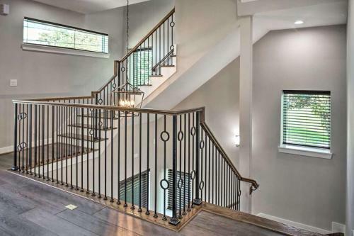 New! Beautiful 3 Story Houston Home