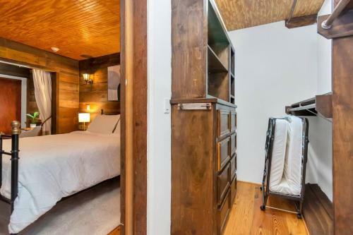 Hostal Montrose Hideaway - Private Guest Suite