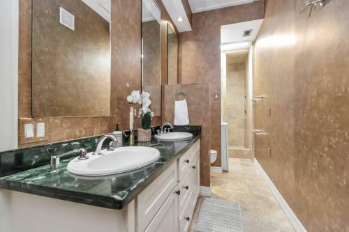 Hostal Montrose Hideaway - Private Guest Suite