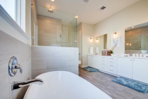 Elegant East Downtown House Houston Tx