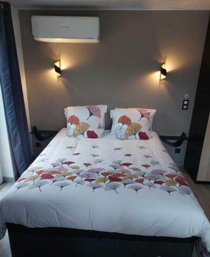 Hostal La Chambre Des Onglous
