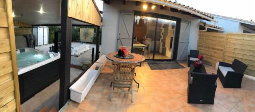 Hostal La Chambre Des Onglous