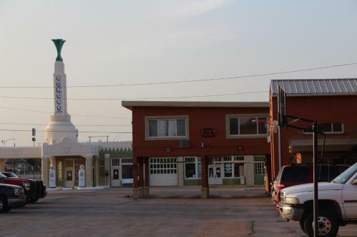 Western Motel