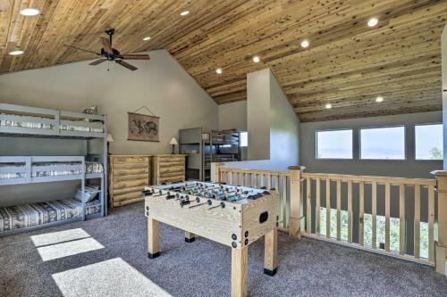 Spacious Resort Cabin In Manti-la Sal Mtns!