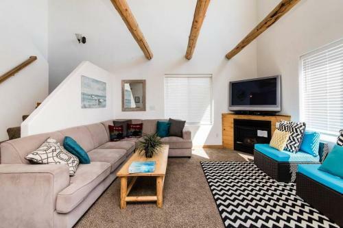 Kat's Kabin - Amazing Views And Accommodations!